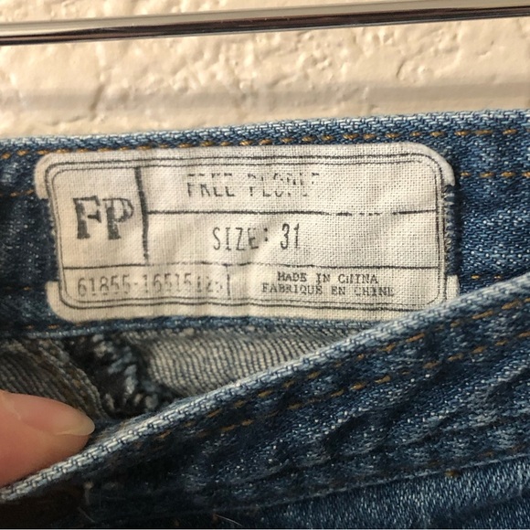 Free People Ray of Sunshine High Waisted Denim Flare Jeans - Size 31 - Picture 3 of 11